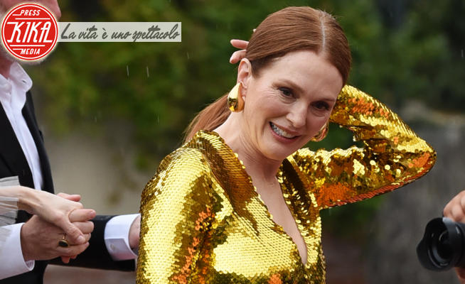 Julianne Moore - Lido di Venezia - 02-09-2024 - L'arrivo sotto la pioggia del cast di The Room Next Door