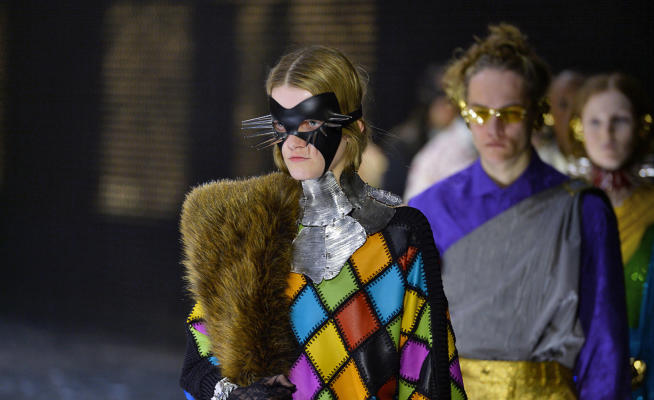 Milano Fashion Week Gucci Fa Sfilare Le Maschere In Passerella Foto 